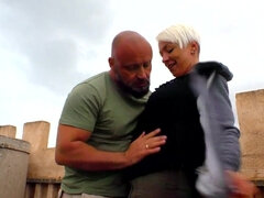 Monumentális dákó, Cumizás, Német, Nyalás, Szabadban, Nyilvános, Nuni, Rövid haj