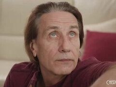 Szőke, Cumizás, Mélytorok, Kutya póz, Ujjazás, Kőkemény, Filigrán alkatú, Nuni