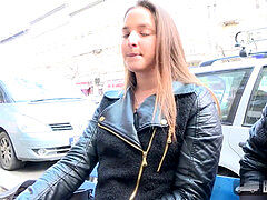 헝가리인, 공개적인