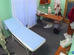 Tir de sperme, Médecin, Faciale, Doigter, Léchez, Infirmière, Chatte, Uniforme