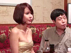 Aasialainen, Suudella, Alasti, Pehmo