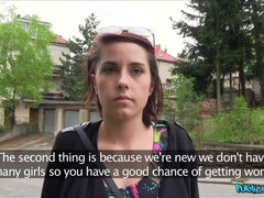 Amateur, Sucer une bite, Tromperie, Couple, En levrette, De plein air, Pov, Public