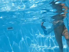 Bambino, Bikini, Hardcore, Piscina   biliardo, Russa, Magra, Tette, Sott'acqua