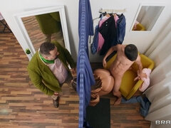 Tyłek, Niemowlę, Duże cycki, Brunetka, Głebokie gardło, Kutas, Mamuśka, Cipka