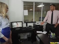 Kotě, Výprask, Kancelář, Drobounká, Pička, Jezdectví, Kuřba sání