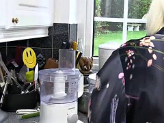 Veľké péro, Veľké kozy, Blondína, Prstovanie, Hardcore, Dospelé, Fajka  sanie, Kozičky