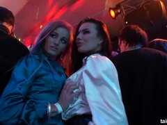 Zadek, Honění, Hardcore, Nahota, Orgie, Na veřejnosti, Pička, Kozičky