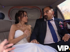 Cheating brides satisfies the stranger in her wedding limo - reality anal sex with sexy brunette Jennifer mendez