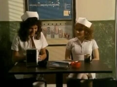 YOUNG NURSES IN LOVE 1989