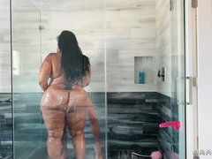 Wohlbeleibte schöne frauen, Braunhaarige, Fett, Reif, Milf, Mutti, Dusche, Titten