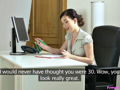 Cunnilingus, Tetas grandes, Penetracion con dedos, Besar, Al aire libre, Perforación, Calcetines, Medias largas