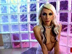 In den arsch, Blasen, Spermaladung, Strümpfe, Jungendliche (18+)