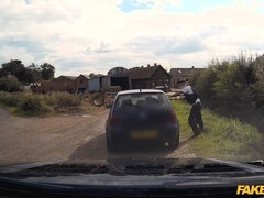 Stora tuttar, Avsugning, Fingering, Handjobb, Utomhus, Pov, Fitta, Uniform