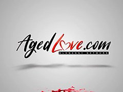 フェラチオ, エロ熟女, Hd, ヒール, キス, 熟年, 淫乱熟女, 乳首