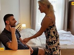 Blondynka, Obciąganie, Cycata, Całować, Lizanie, Mamuśka, Cipka, Tatuaż