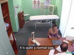 Amaterji, Varanje, Doktor, Lezbijke, Lizanje, Pisarna, V uniformi, Voajer