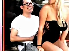 Babe, Velike joške, Smešno, V javnosti, Joške