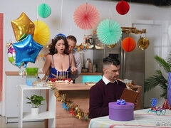 Kont, Lieveling, Grote kont, Grote lul, Grote mammen, Hardcore, Kut duiken, Tieten likken