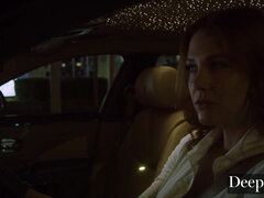 Tekintélyes didik, Szőke, Cumizás, Uralkodás, Nyalás, Fehérnemű, Természetes mellek, Begyek