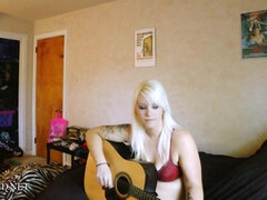 PAWG blonde Hannah Hurst - Singing Her Heart Out with Guitar - Big natural tits