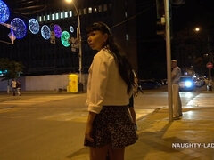 Grote mammen, Rondborstig, Fetisj, Moeder die ik wil neuken, Natuurlijke tieten, Buiten, Openbaar, Tieten likken