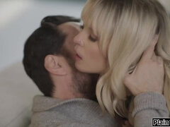 Duże cycki, Obciąganie, Głebokie gardło, Kutas, Włochaty, Hardcore, Hd, Drobna