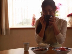 Asiatica, Tette grandi, Pisello, Massaggio, Mamma che vorrei scoparmi, Olio