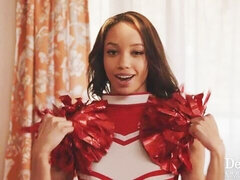 18, Stor stjärt, Stor kuk, Avsugning, Cheerleader, Doggystyle, Tonåring, Tuttar