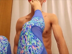 Amateur, Verga grande, Corridas faciales, Pies, Masturbacion con pies, Orgasmo, Polaco, Tren