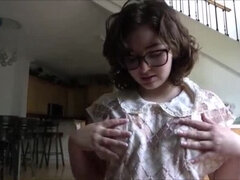 Stor røv, Store bryster, Pik sutte, Sædskud, Familie, Briller, Søster, Tabu