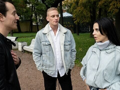 Velika rit, Velik kurac, Fafanje, Rogonosec, Doggystyle, Prvoosebno snemanje seksa, Obrito, Najstnice