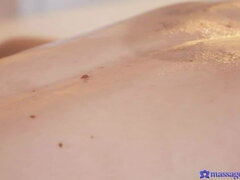 Hundestilling, Fødder, Fetish, Give finger, Olie, Fisse, Kort hår, Våd