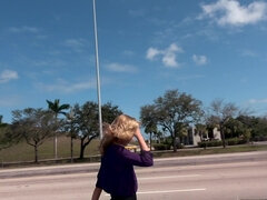 Ξανθιά, Πίπα, Αυτοκίνητο, Ηδ, Λεφτά, Φυσικά βυζιά, Εκτός, Ξυρισμένη