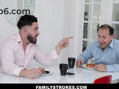 Stor røv, Dildo, Mor jeg gerne vil kneppe, Naturlige bryster, Kontor, Pornostjerner, Pov, Teenager