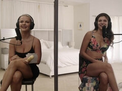 18 ans, Cul, Gros cul, Lesbienne, Mère que j'aimerais baiser, Adolescente, Nénés, Jouets