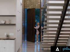 Μεγάλα βυζιά, Γλείψιμο, Φυσικά βυζιά, Οργασμός, Άξεστος, Μητριά, Ρουφώντας, Βυζιά