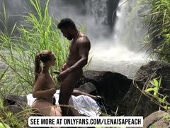 Grosse titten, Braunhaarige, Geschnappt, Paar, Hd, Interrassisch, Im freien, Öffentlich