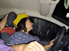 Auto, Nainen pukeissa mies alasti, Tupla penetraatio, Fetissi, Rankka, Ulkona, Ratsastaa, Yllätys