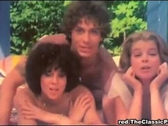 Ruskeahiuksinen, Vuosikerta