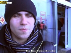 Brunette, Penge, Offentlig, Trekant