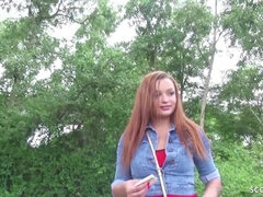 Monumentális dákó, Tekintélyes didik, Ondó fröcskölés, Arcra élvezés, Természetes mellek, Orgazmus, Vöröshajú, Begyek