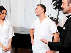 Asiatica, Culo grosso, Grande cazzo, Tette grandi, Pompino, Brunetta, Da dietro, Magra