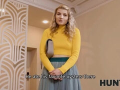 Sucer une bite, Cocu, En levrette, Argent, Réalité, Jarretelles, Adolescente