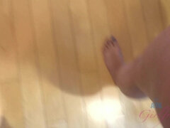 Brunetka, Creampie, Stříkání spermatu, Fetiš, Footjob, Hd, Hotel, Různé pohledy