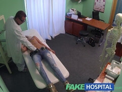 Blondýna, České, Vyšetření, Hardcore, Sestřička, Různé pohledy, Realita, Syn