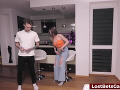 Ερασιτέχνης, Μελαχροινή, Βαθυ λαρυγγι, Ηδ, Πρώτου προσώπου