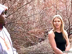 Grosser schwanz, Schwarz, Besamung, Spermaladung, Aufs gesicht abspritzen, Jungendliche (18+), Flotter dreier