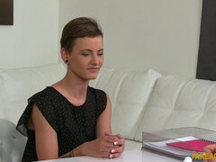 18, Amatör, Rumpa, Fitta, Kort hår, Mager, Tonåring, Tuttar