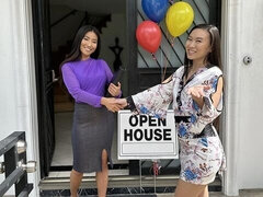 18 let, Asijské, Velký zadek, Kuřba, Brunetka, Přírodní prsa, Teenka, Kozičky