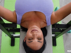 Fafanje, Rjavolaska, Oblečena, Francozinja, Telovadnica, Milf, Mama